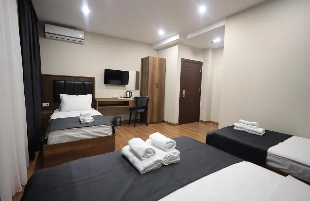 Bzn Airport Hotel-1